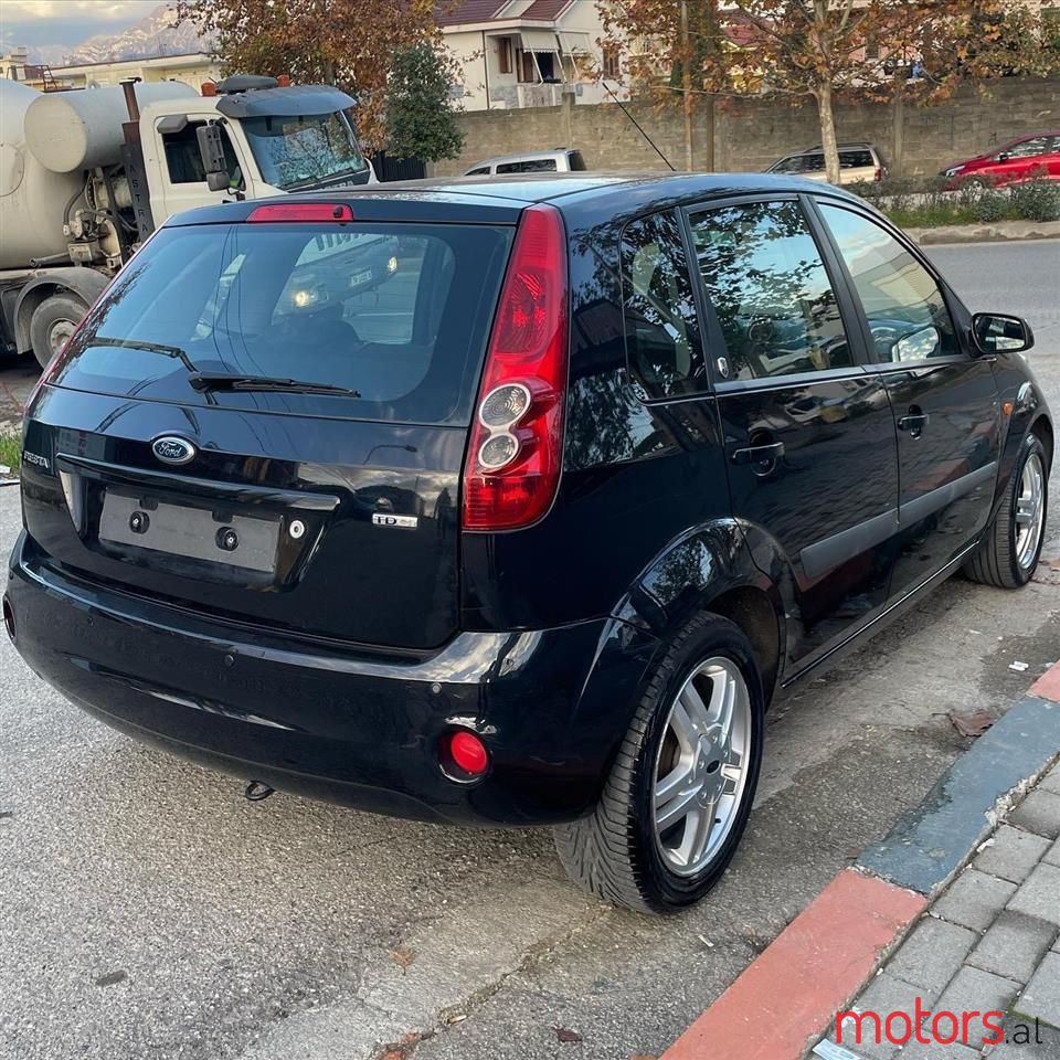 2008' Ford Fiesta photo #5