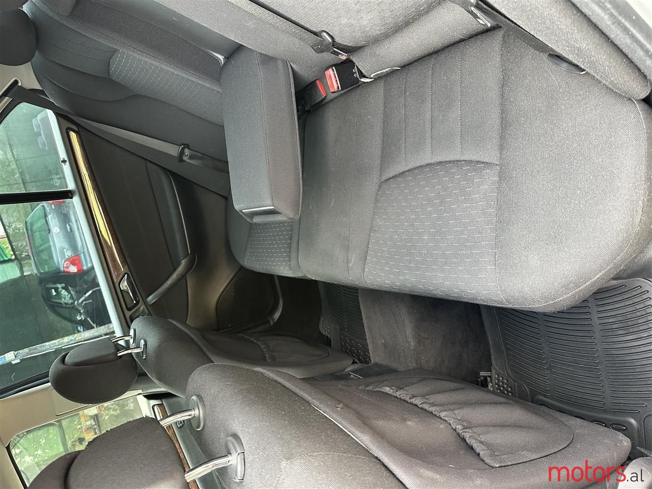 2004' Mercedes-Benz C 180 photo #5