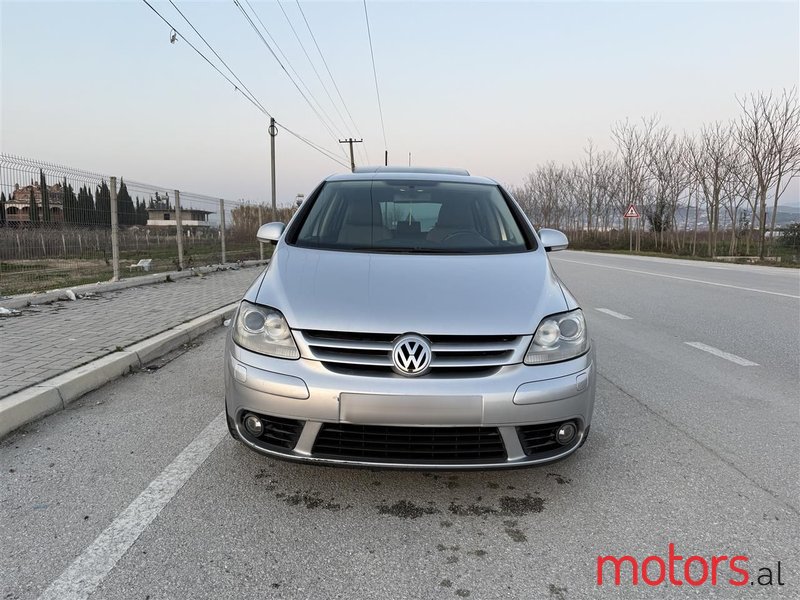 2005' Volkswagen Golf Plus photo #1
