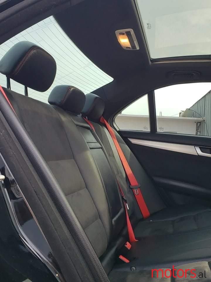 2013' Mercedes-Benz C 300 photo #5