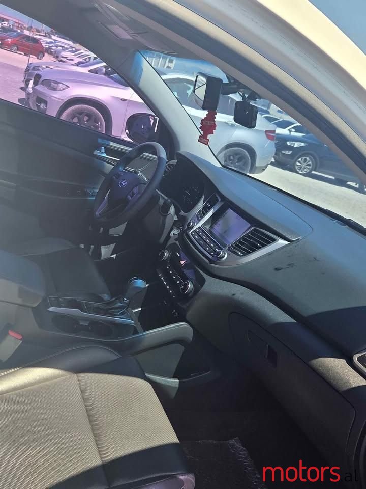 2016' Hyundai Tucson photo #6