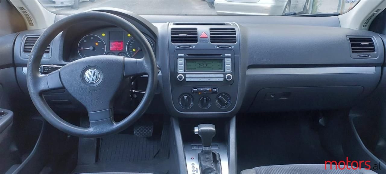 2007' Volkswagen Jetta photo #5