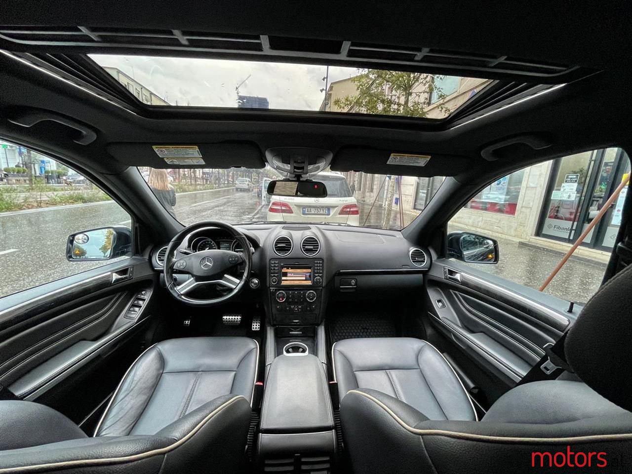 2011' Mercedes-Benz ML 350 photo #6