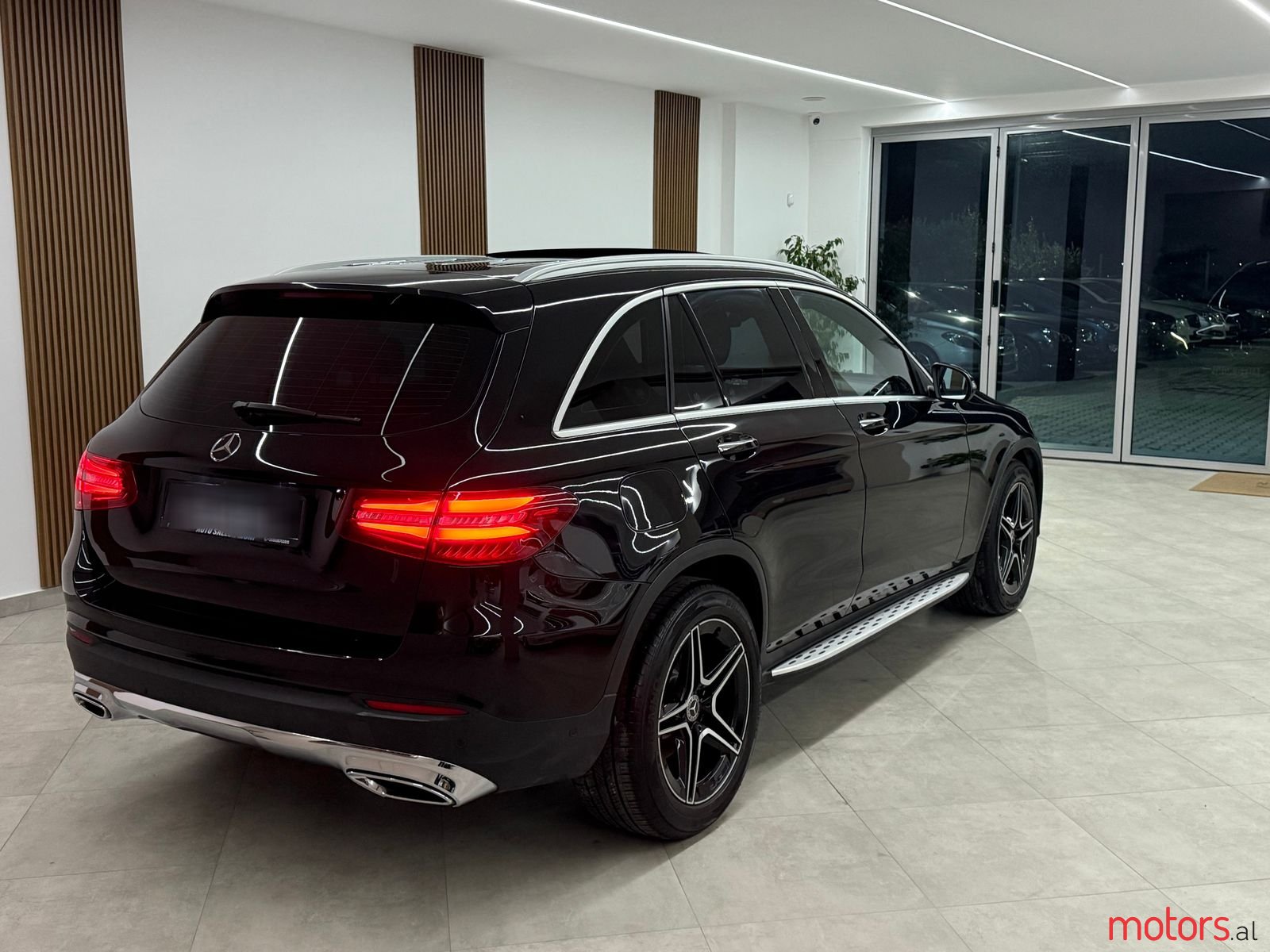 2017' Mercedes-Benz GLC 250 photo #6