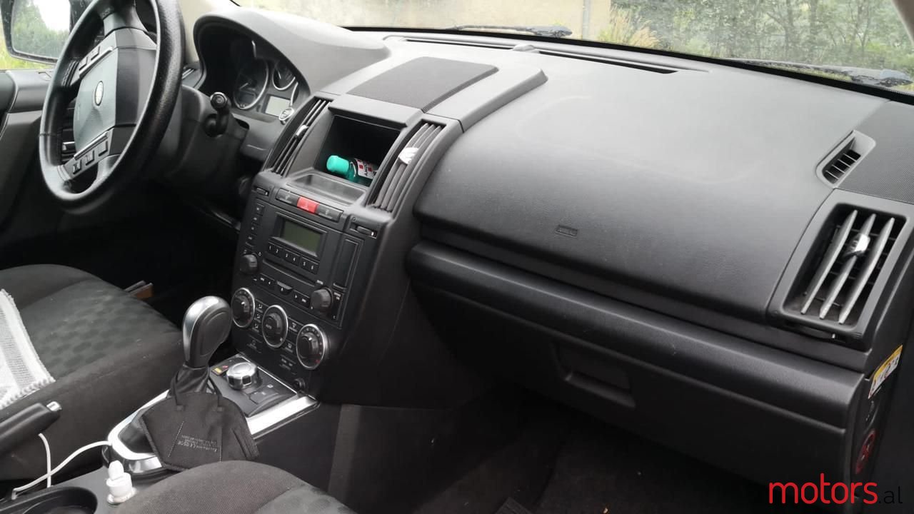 2008' Land Rover Freelander photo #2