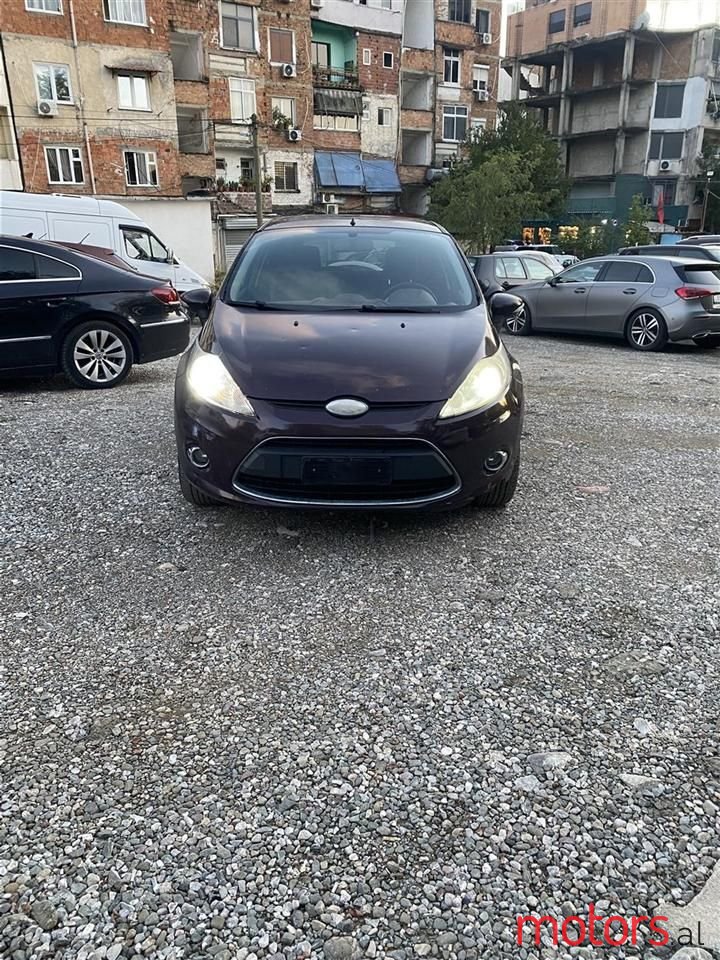 2010' Ford Fiesta photo #4