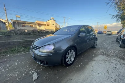 2005' Volkswagen Golf