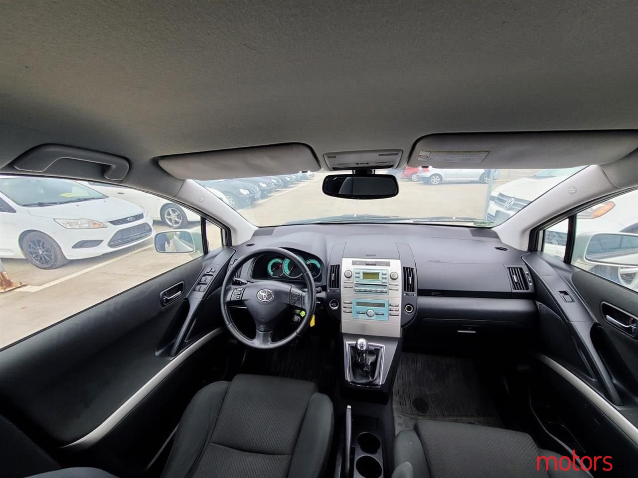 2005' Toyota Corolla Verso photo #4