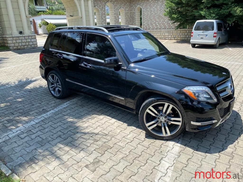 2015' Mercedes-Benz GLK 250 photo #6
