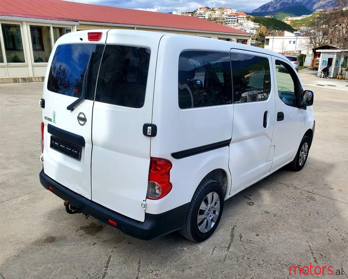 2012' Nissan NV200 photo #6