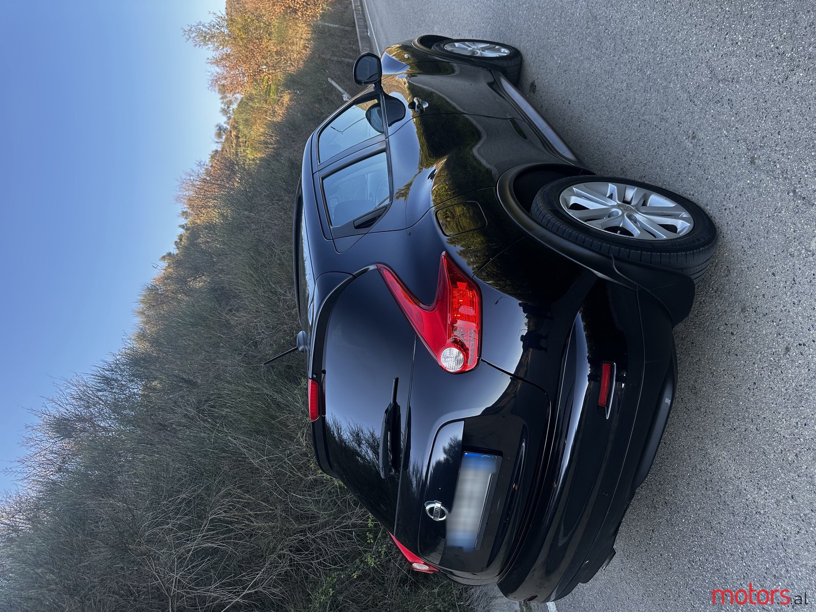 2011' Nissan Juke photo #4