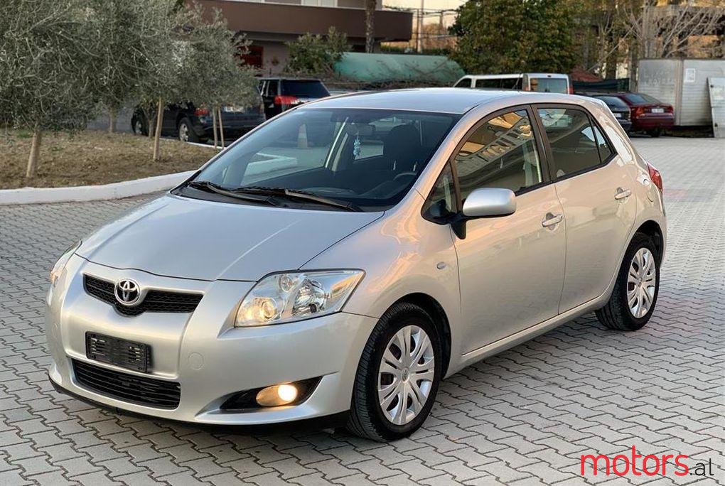 2009' Toyota Auris photo #1