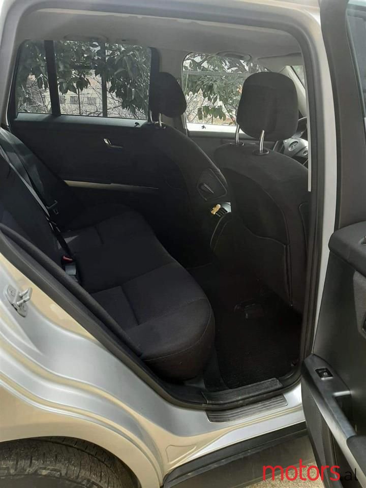 2010' Mercedes-Benz 220 photo #6