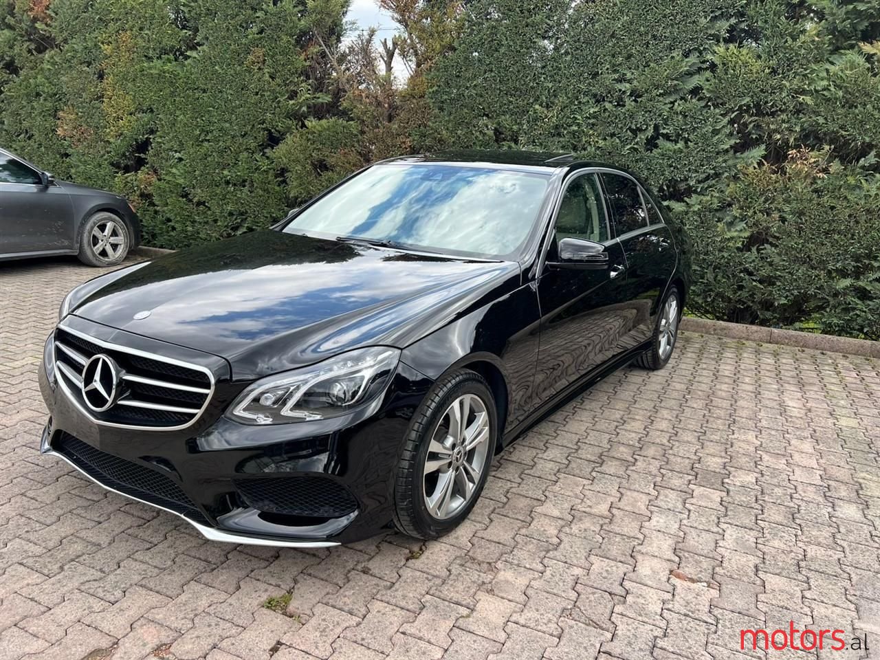 2014' Mercedes-Benz E 250 photo #1