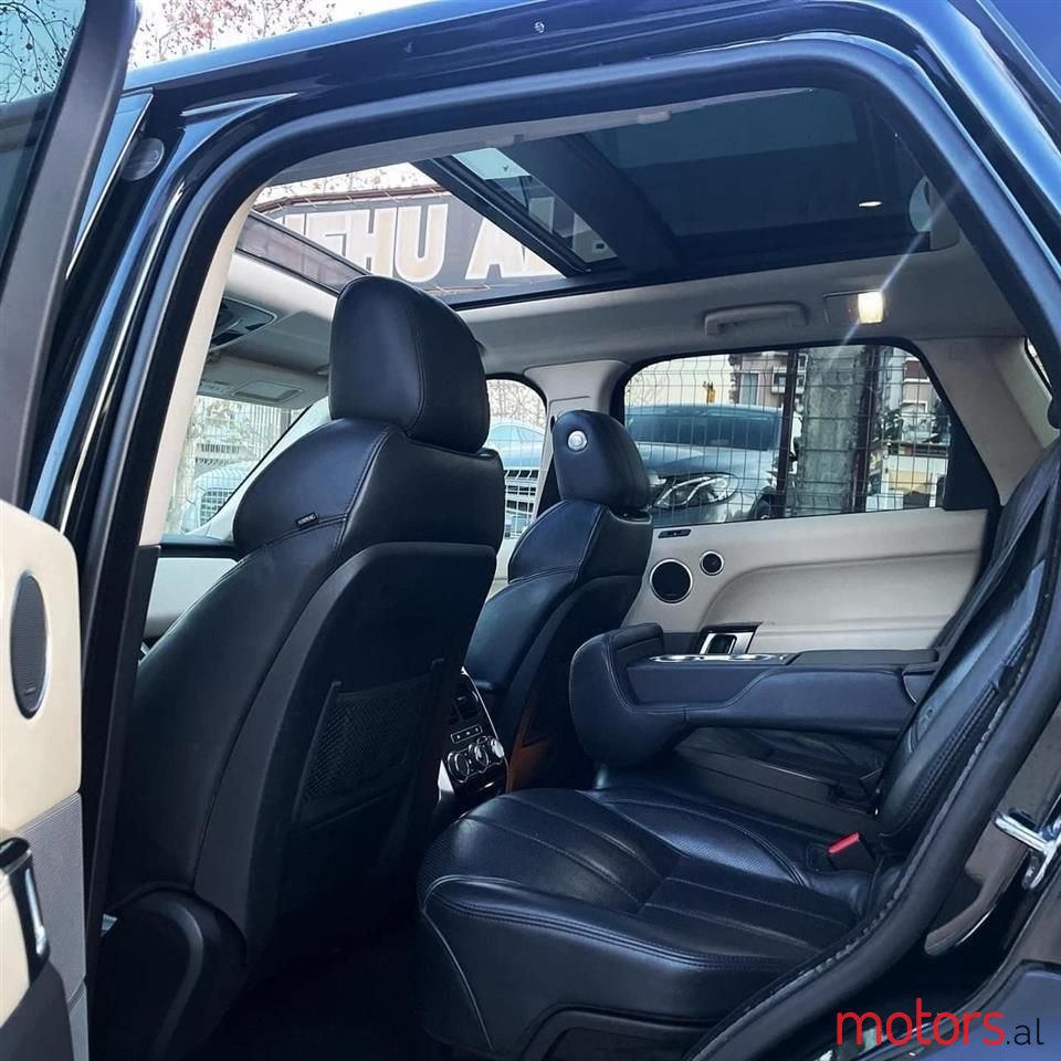 2015' Land Rover Range Rover Sport photo #6