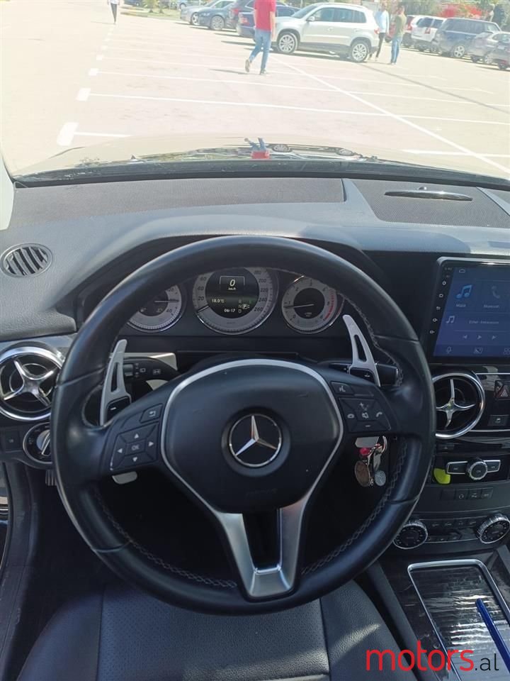 2013' Mercedes-Benz GLK 220 photo #3