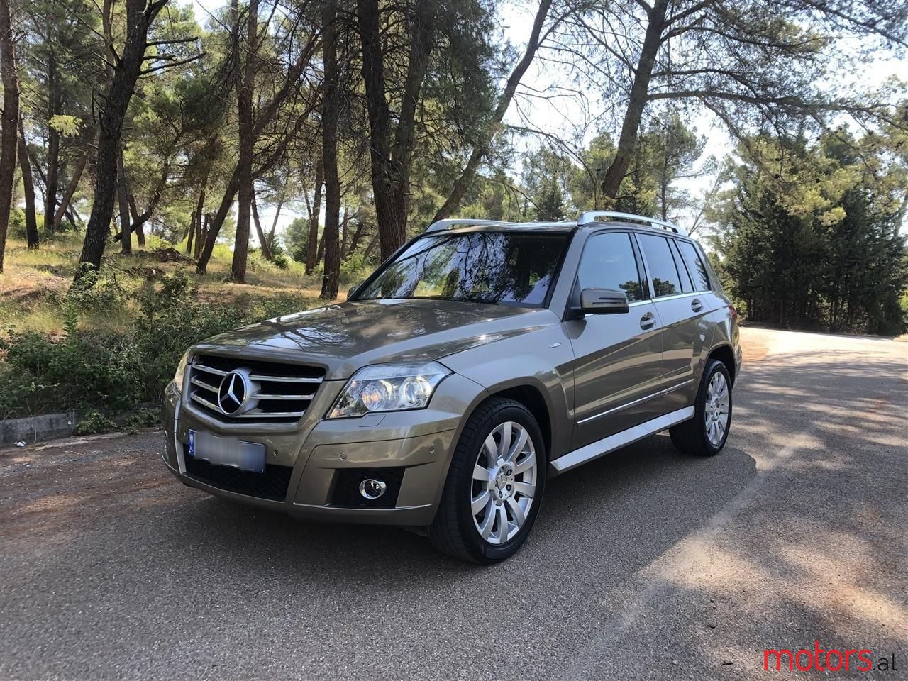 2010' Mercedes-Benz GLK 220 photo #1