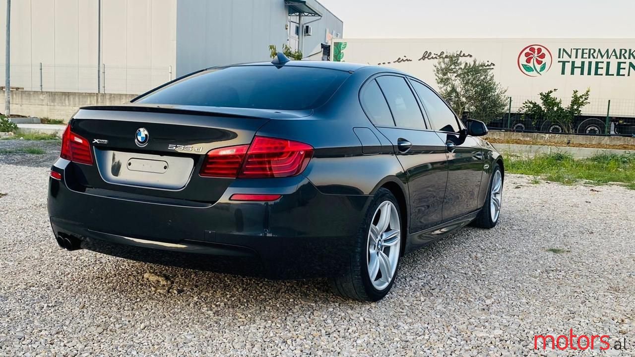 2014' BMW 535 photo #4