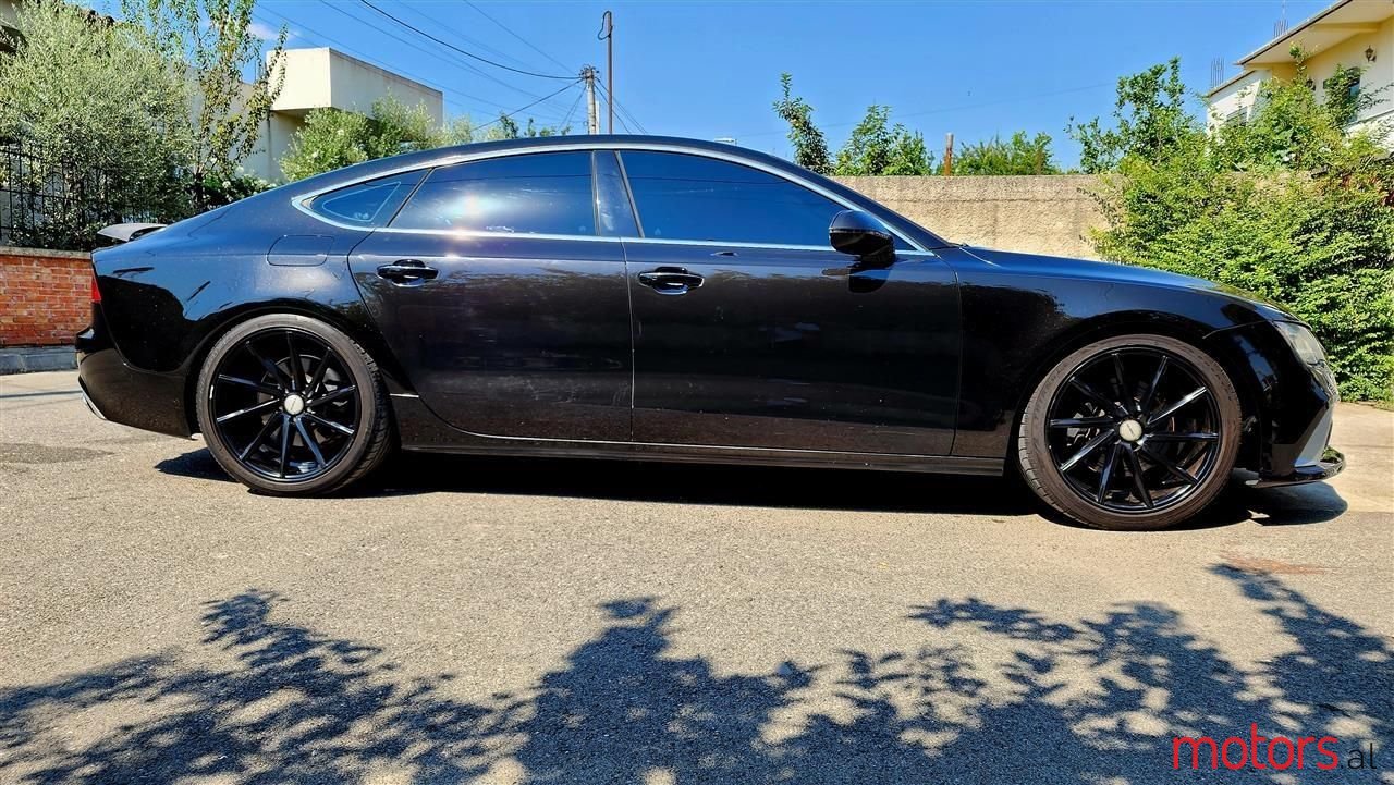 2013' Audi A7 photo #2