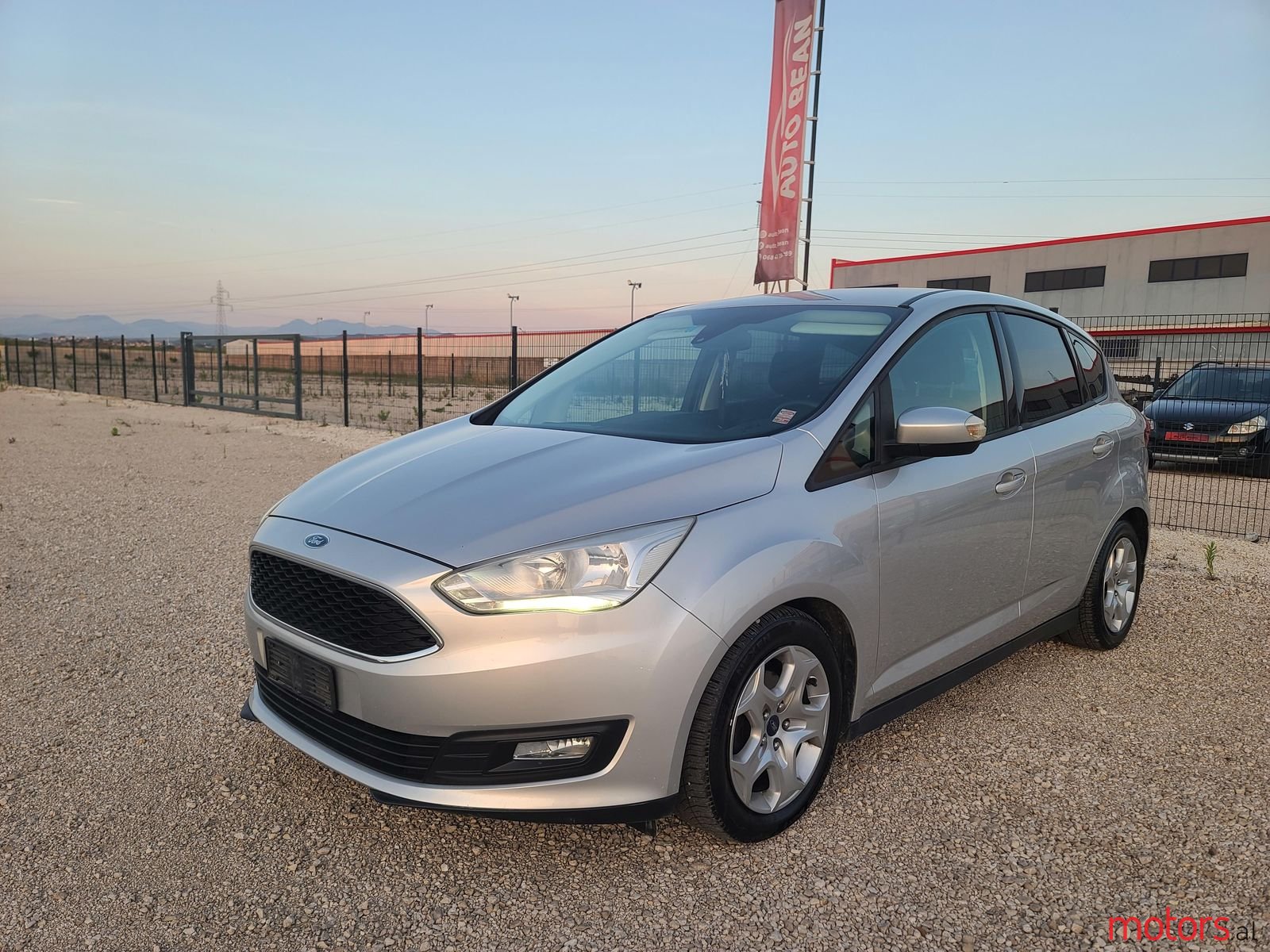 2017' Ford C-MAX photo #1