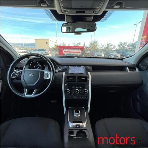 2015' Land Rover Discovery Sport photo #6