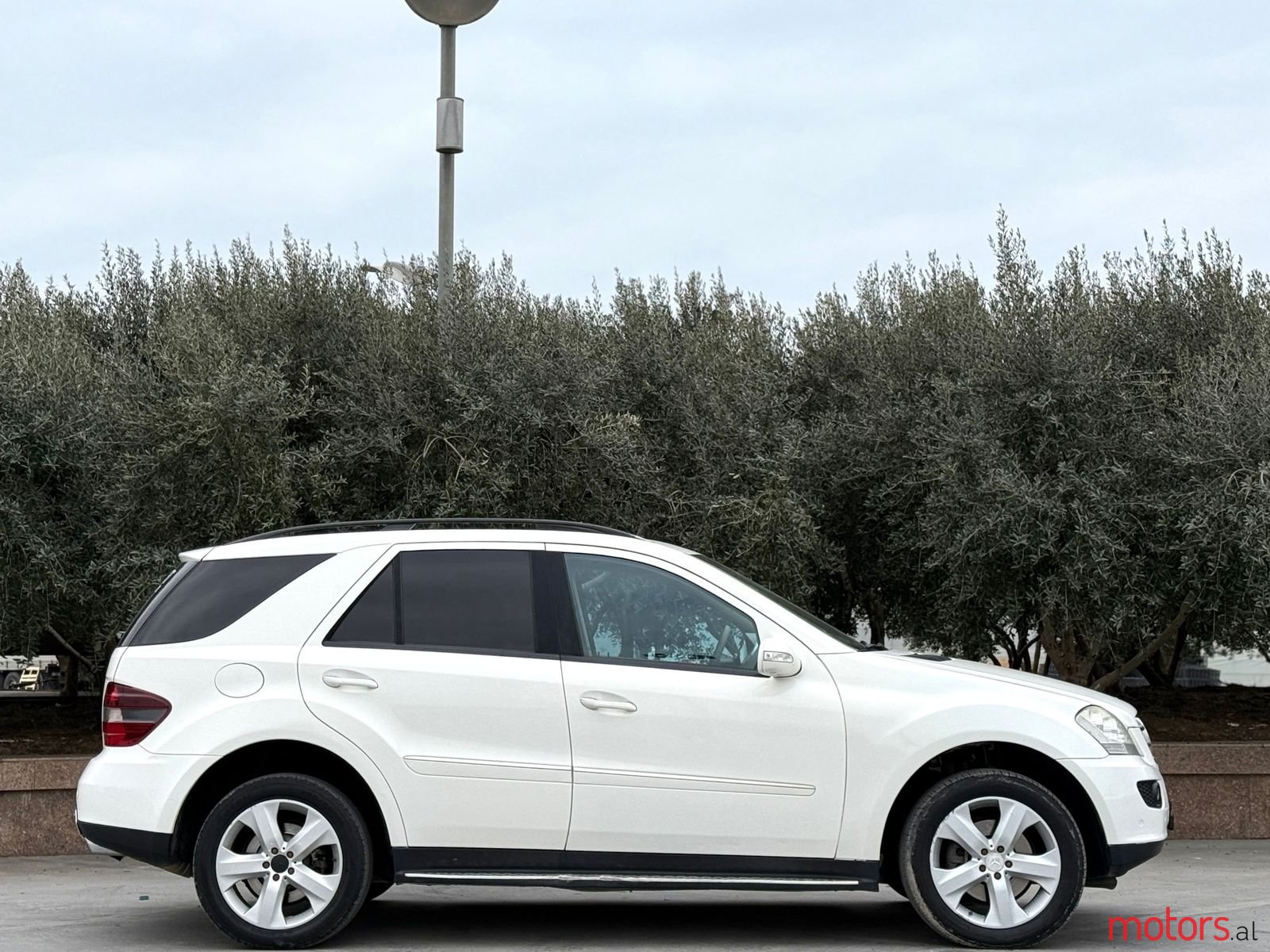 2008' Mercedes-Benz ML 320 photo #5