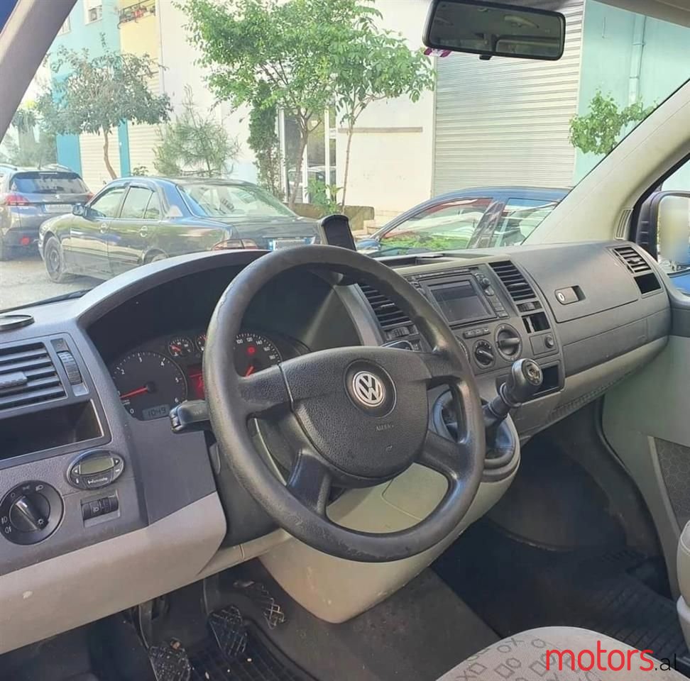 2008' Volkswagen T5 Transporter photo #5