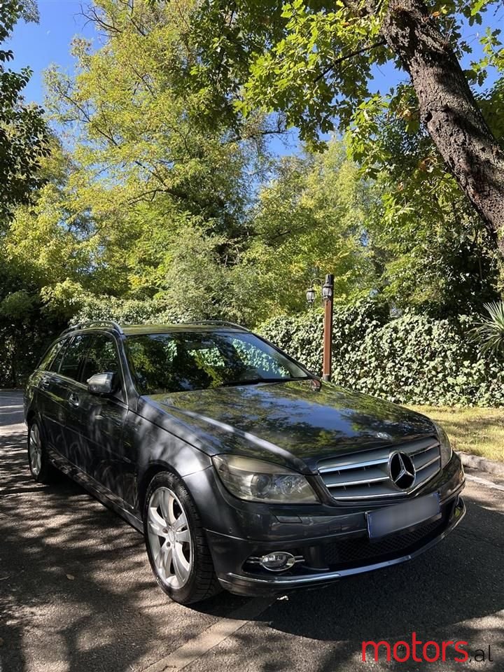 2010' Mercedes-Benz C 220 photo #2