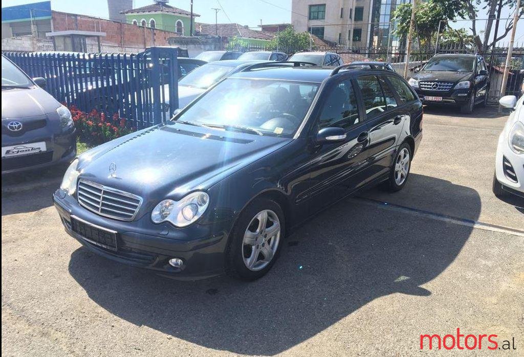2005' Mercedes-Benz C 220 photo #1