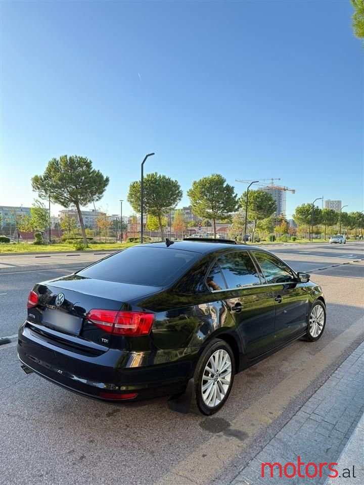 2015' Volkswagen Jetta photo #4