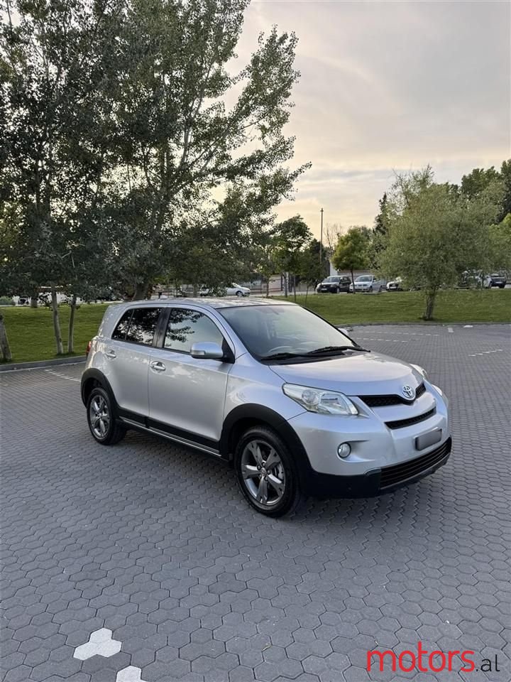 2010' Toyota Urban Cruiser photo #3