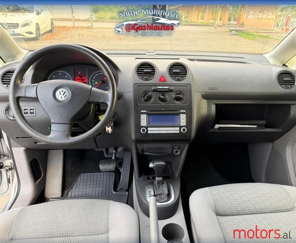 2009' Volkswagen Caddy photo #3