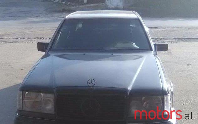 1990' Mercedes-Benz 250 photo #2