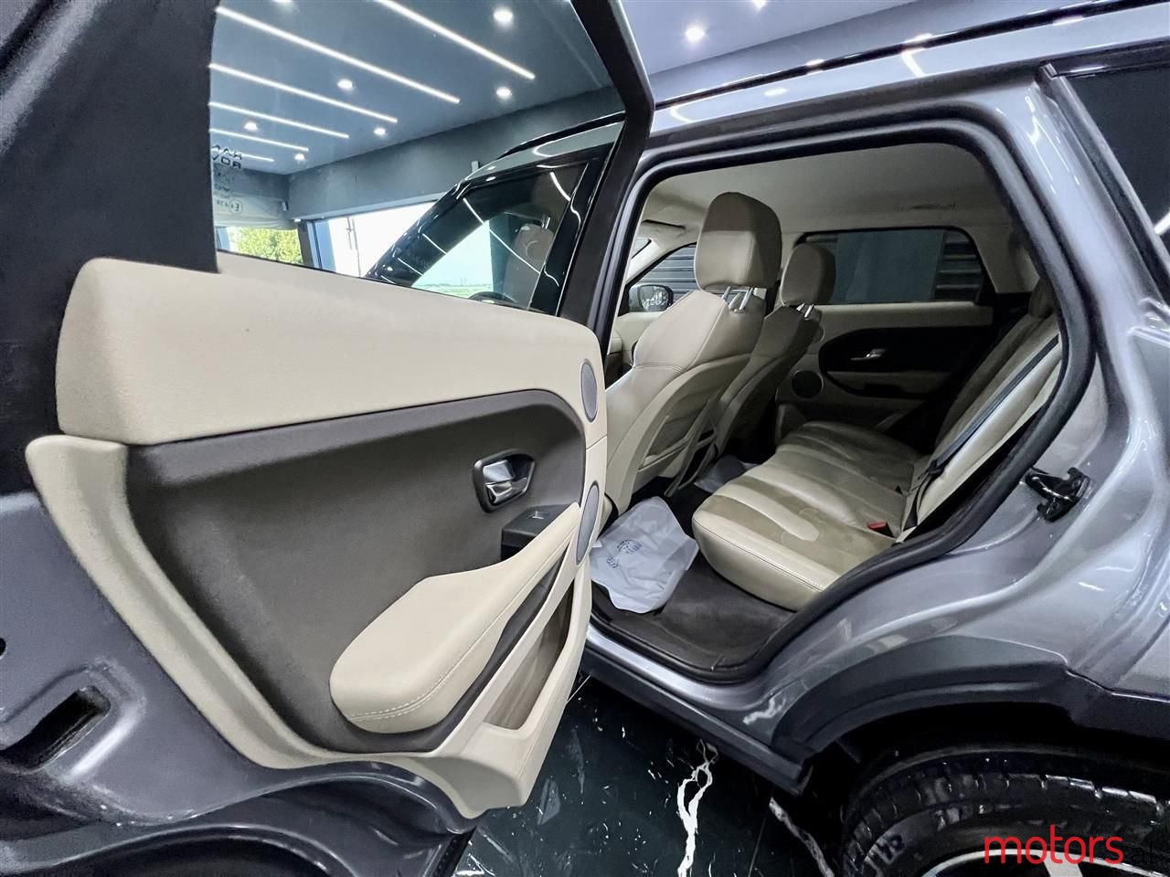 2012' Land Rover Range Rover Evoque photo #5