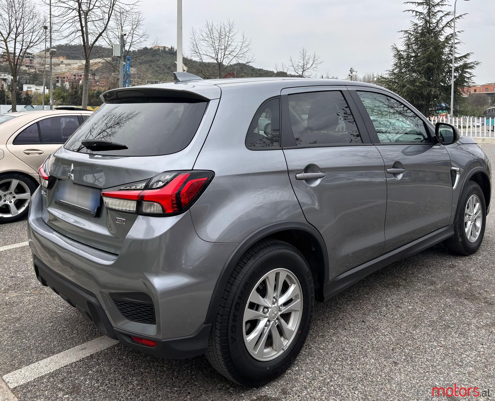 2024' Mitsubishi Outlander photo #6