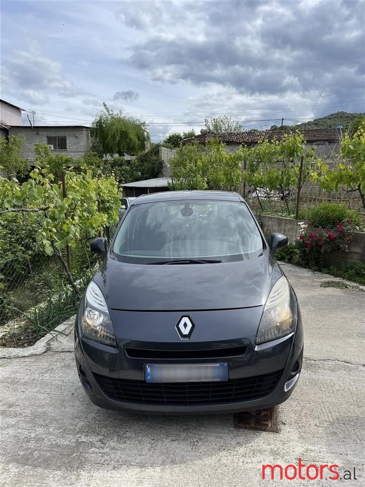 2010' Renault Scenic photo #3