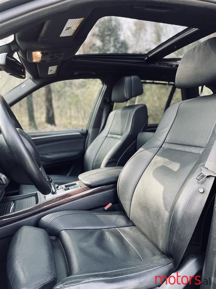 2011' BMW X5 photo #5