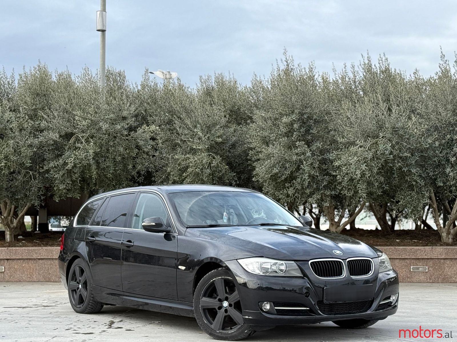 2012' BMW 320 photo #1