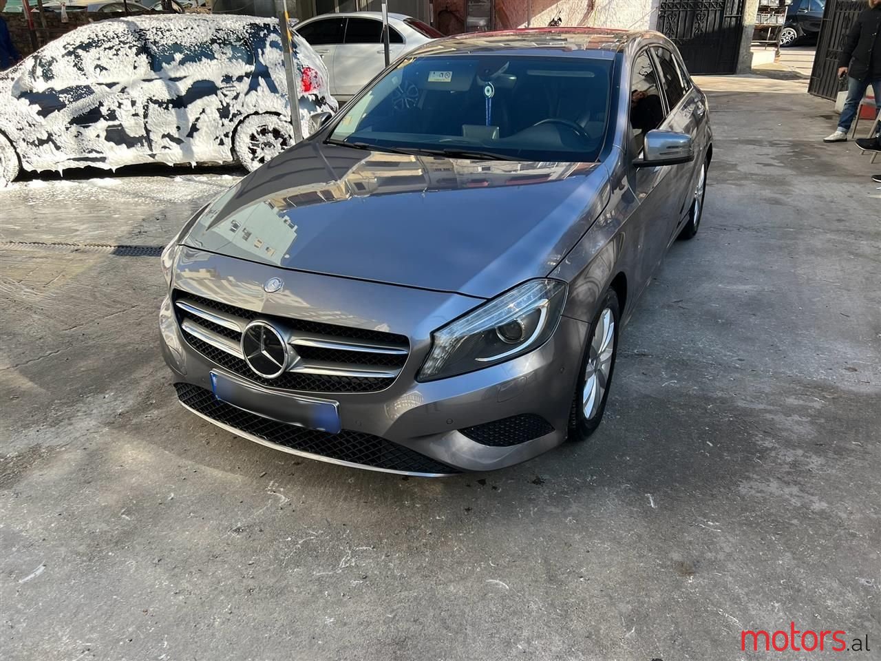 2014' Mercedes-Benz A 180 photo #5