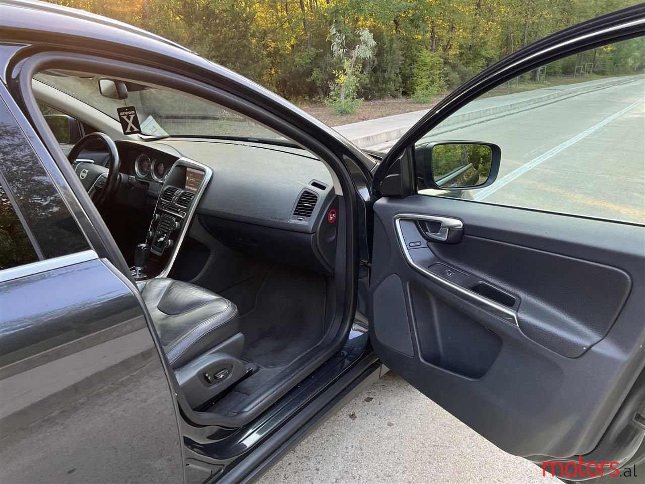 2012' Volvo Xc 60 photo #3