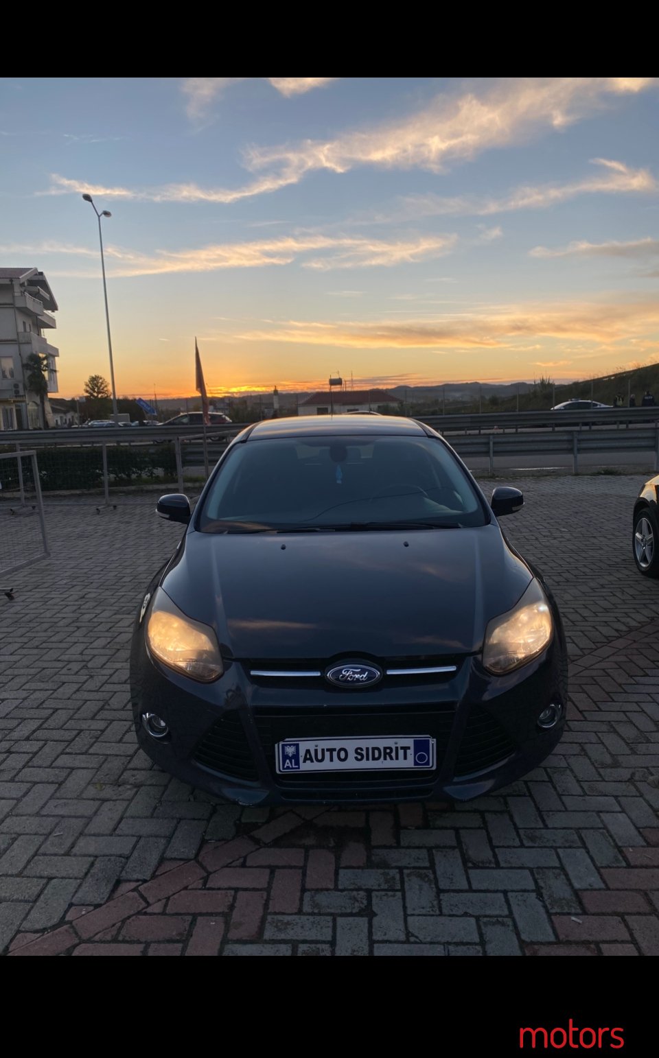 2011' Ford Focus photo #3