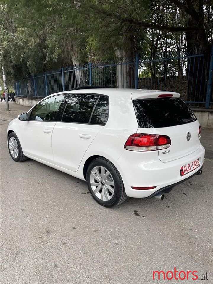 2012' Volkswagen Golf photo #4