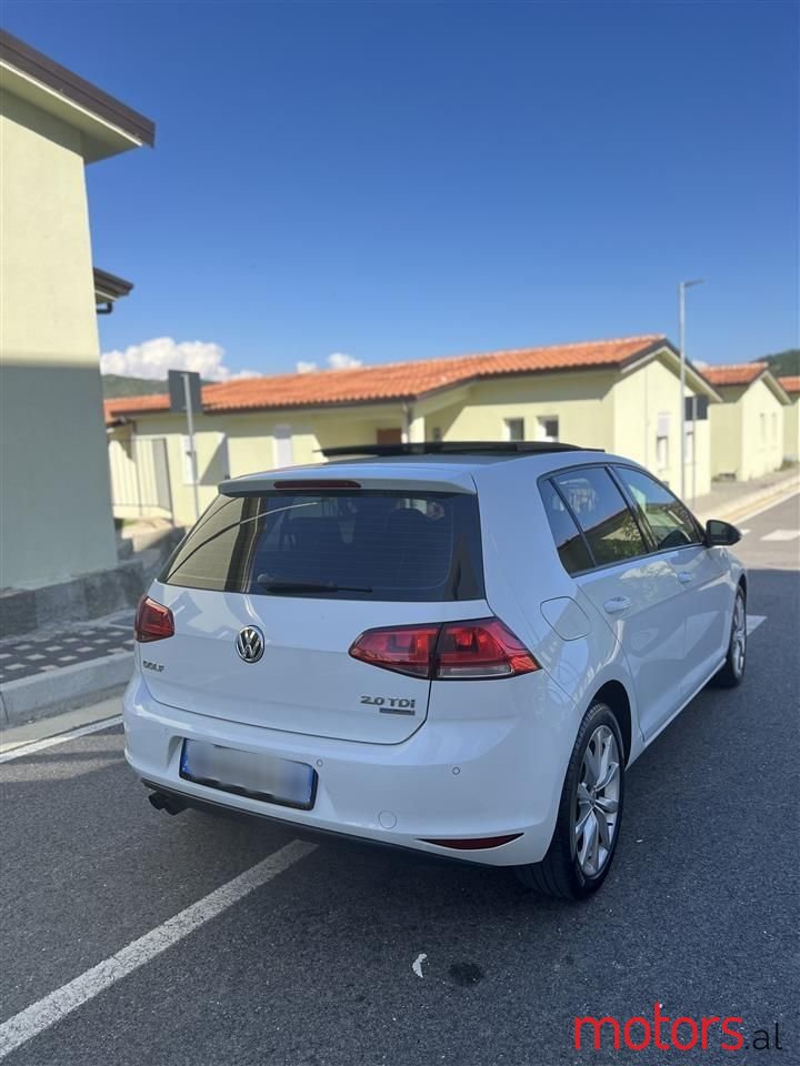 2015' Volkswagen Golf photo #6