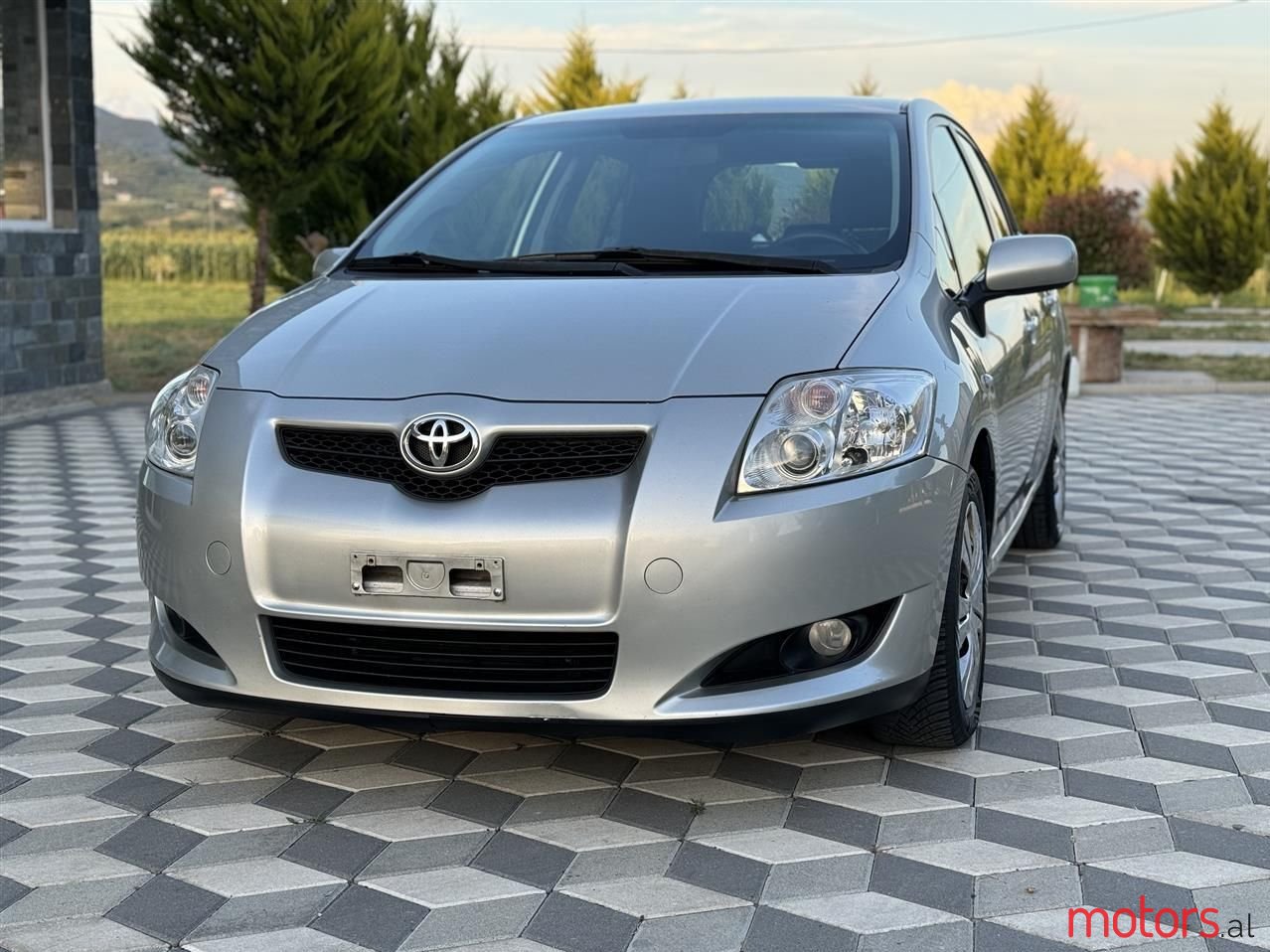 2008' Toyota Auris photo #1