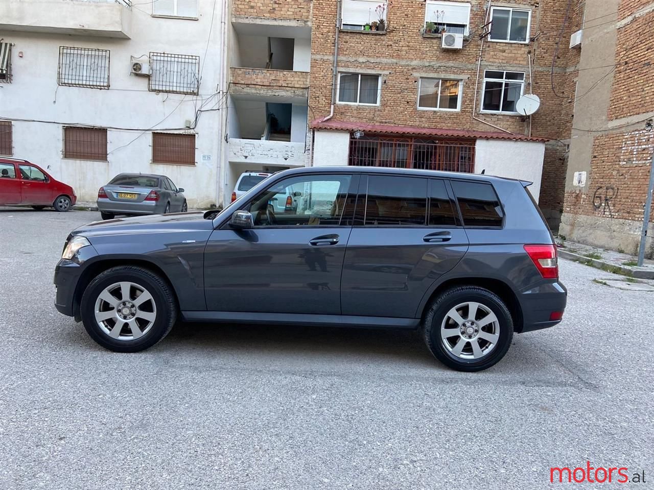 2009' Mercedes-Benz GLK 220 photo #3