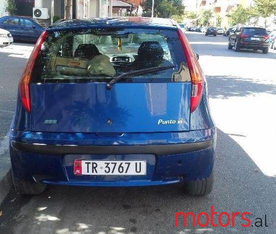 2001' Fiat Punto photo #1