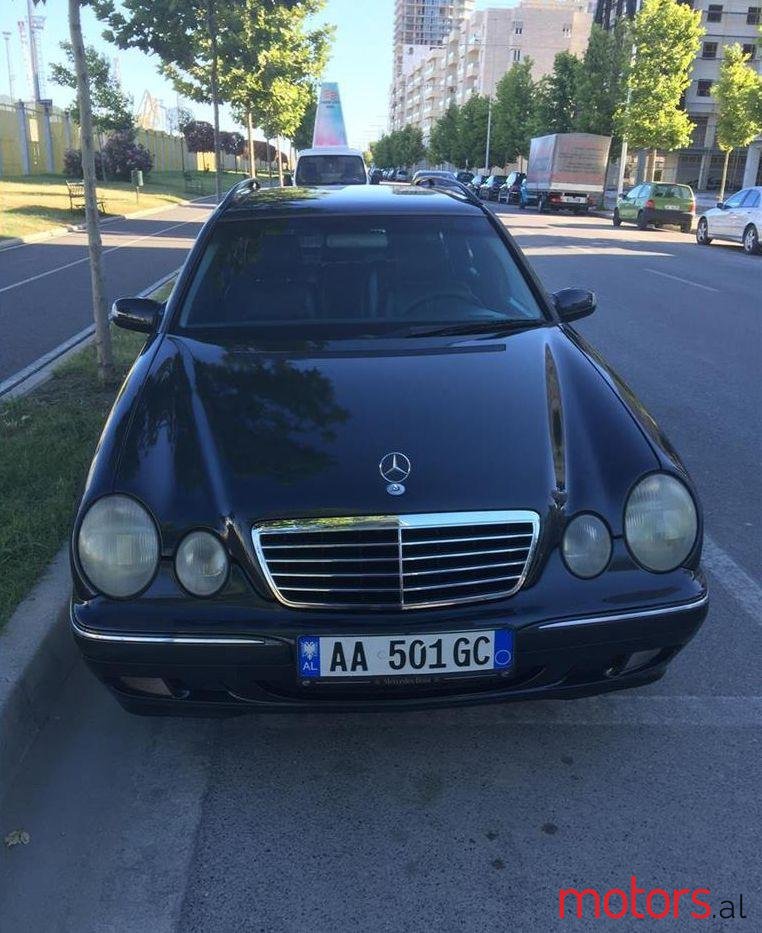 2000' Mercedes-Benz E 270 photo #1