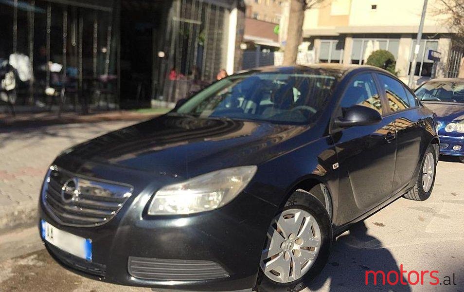 2010' Opel Insignia photo #1