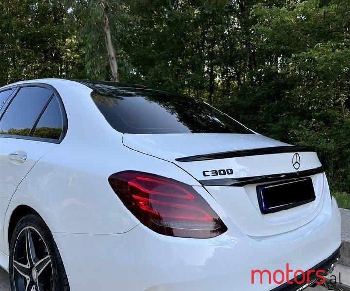 2016' Mercedes-Benz C 300 photo #6