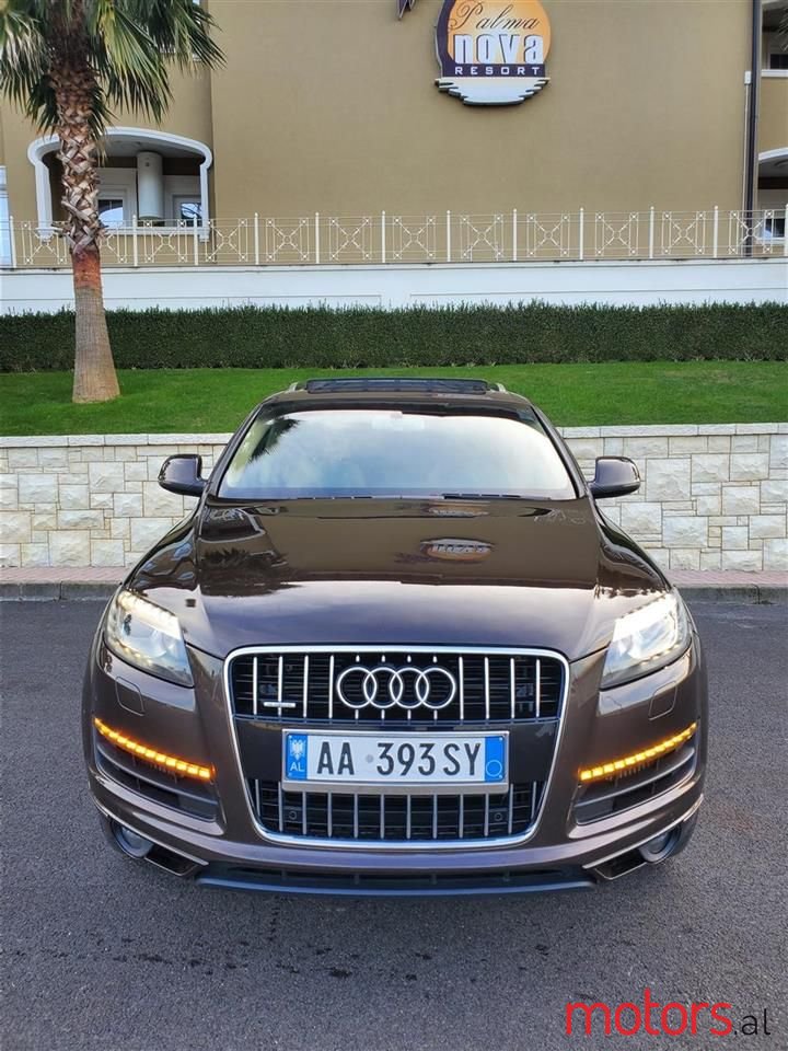 2010' Audi Q7 photo #5